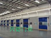 【快速卷簾門又環(huán)保，快速門又潔凈是工業(yè)廠房的好幫手】