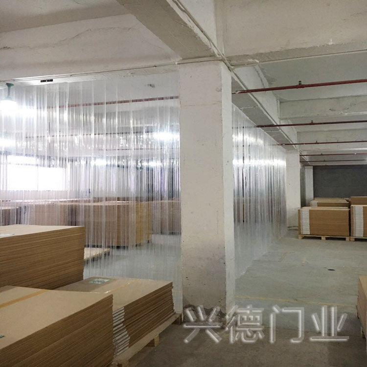 商鋪透明門簾怎樣去除PVC塑料的味道？